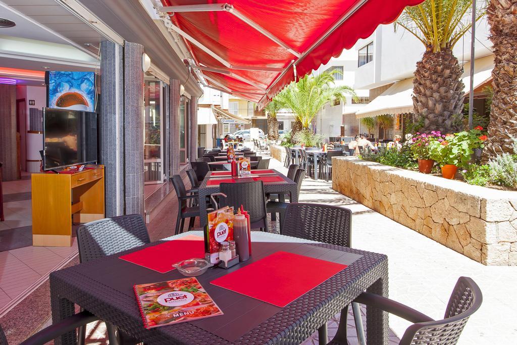 سان أنطونيو Apartamentos Puet المظهر الخارجي الصورة