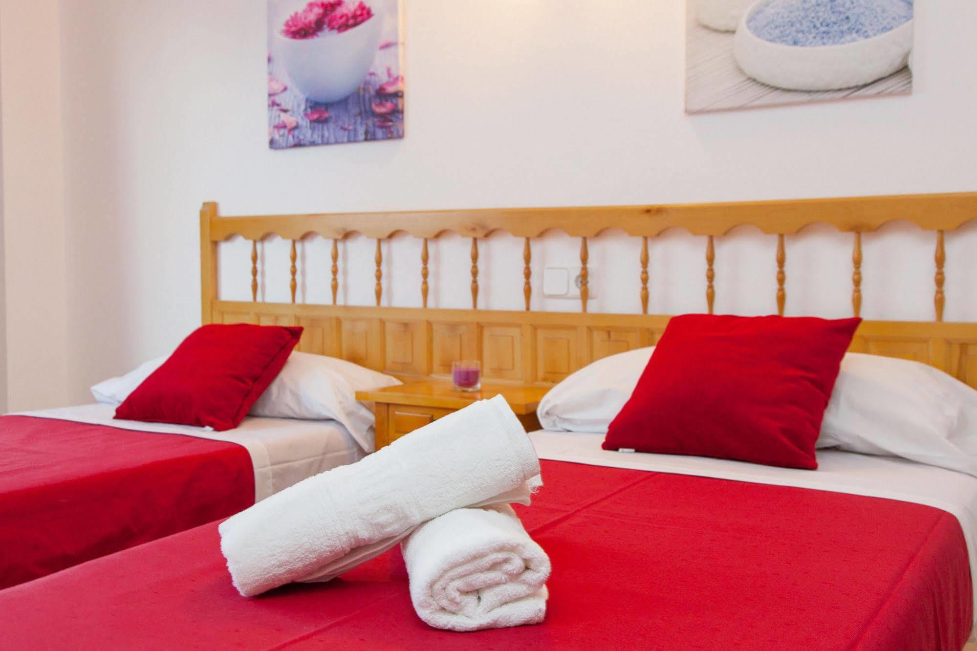 سان أنطونيو Apartamentos Puet المظهر الخارجي الصورة