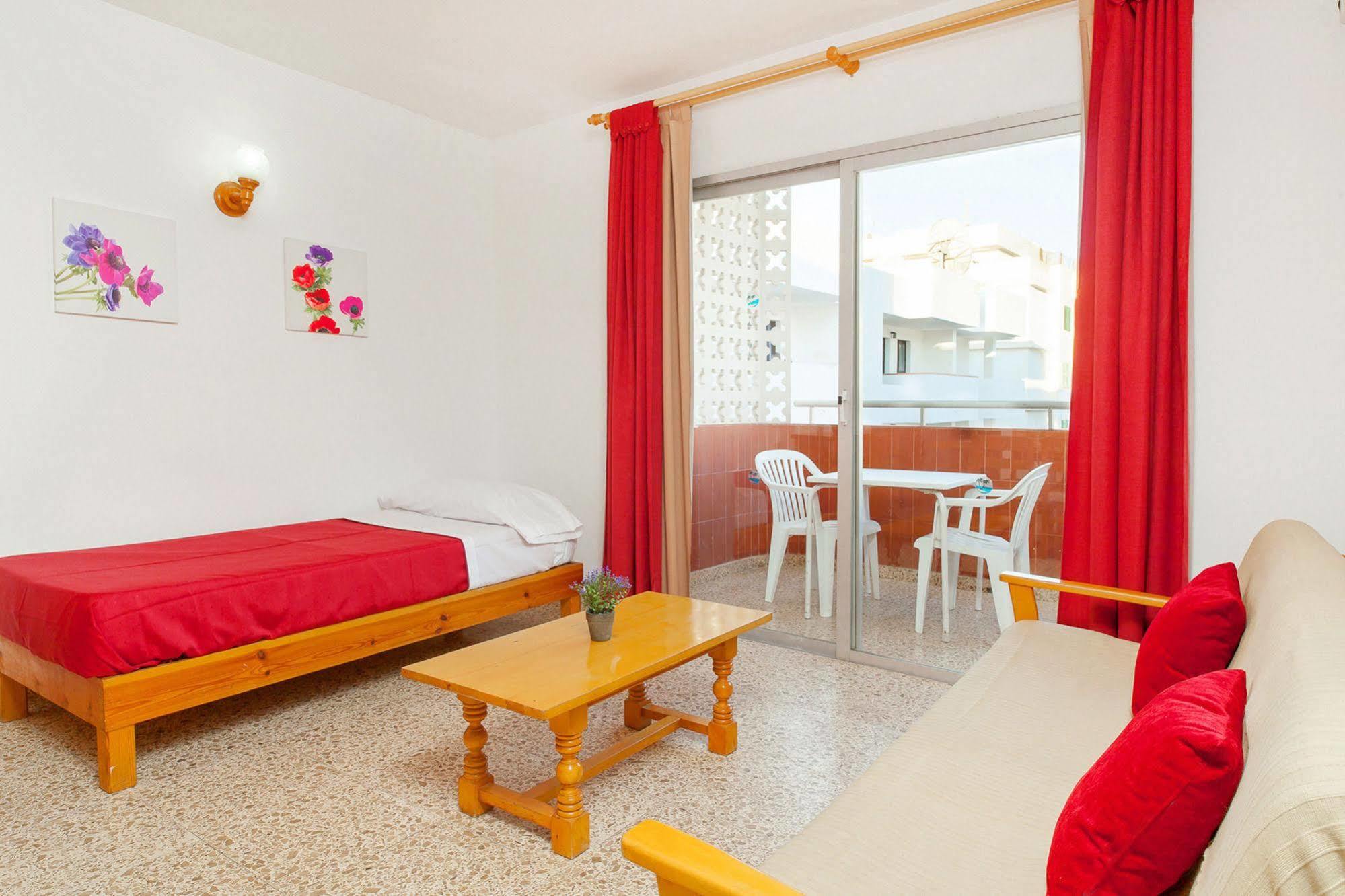 سان أنطونيو Apartamentos Puet المظهر الخارجي الصورة