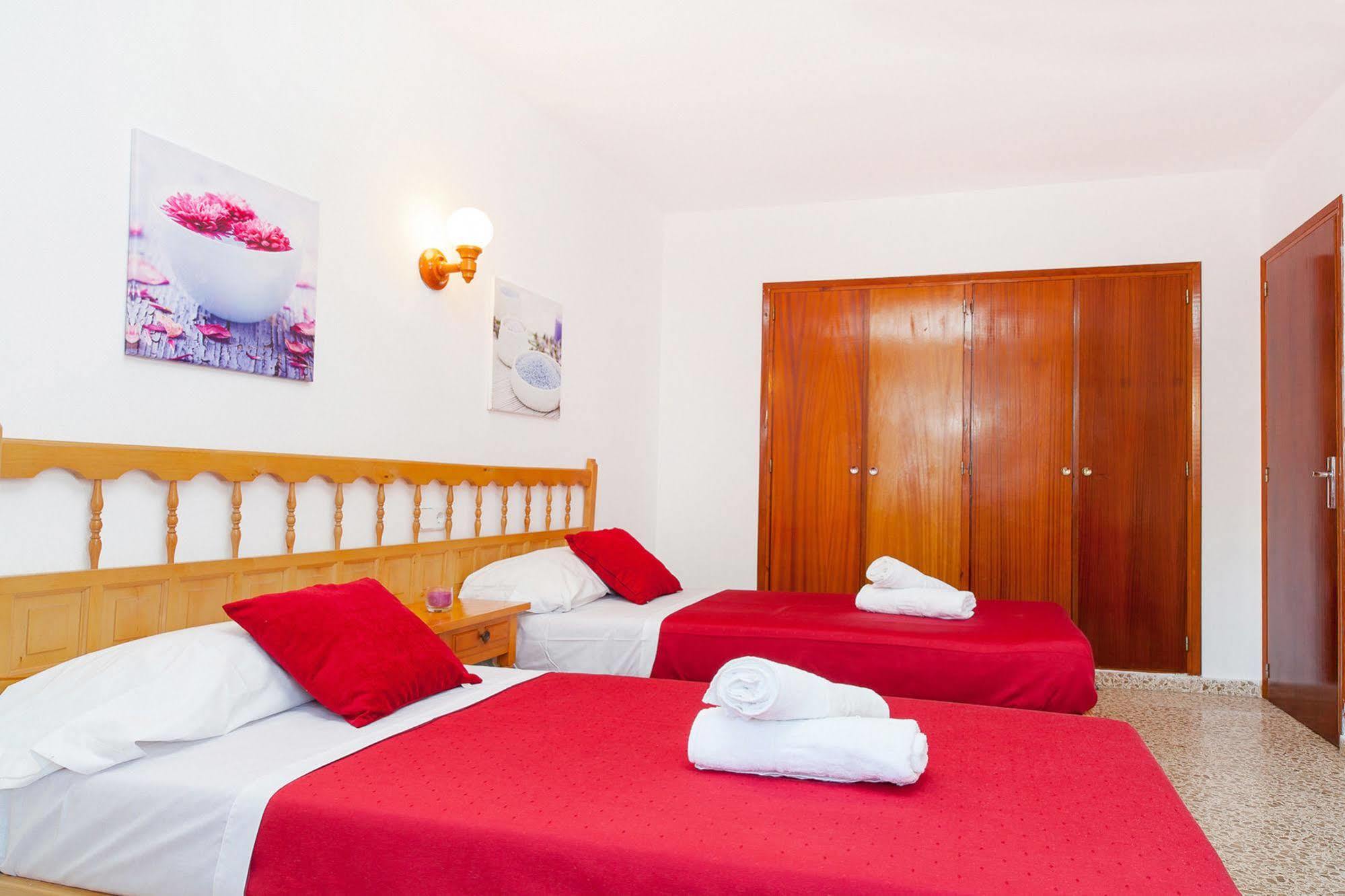 سان أنطونيو Apartamentos Puet المظهر الخارجي الصورة
