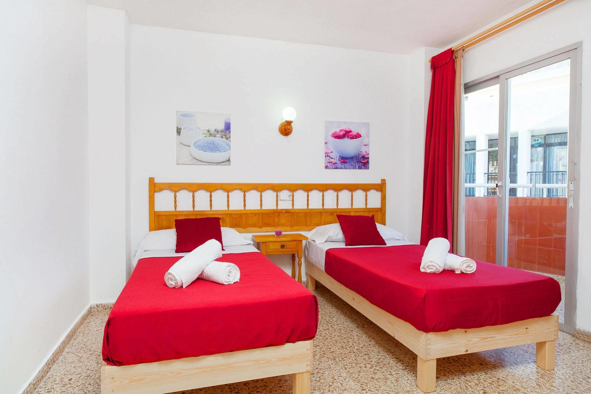 سان أنطونيو Apartamentos Puet المظهر الخارجي الصورة